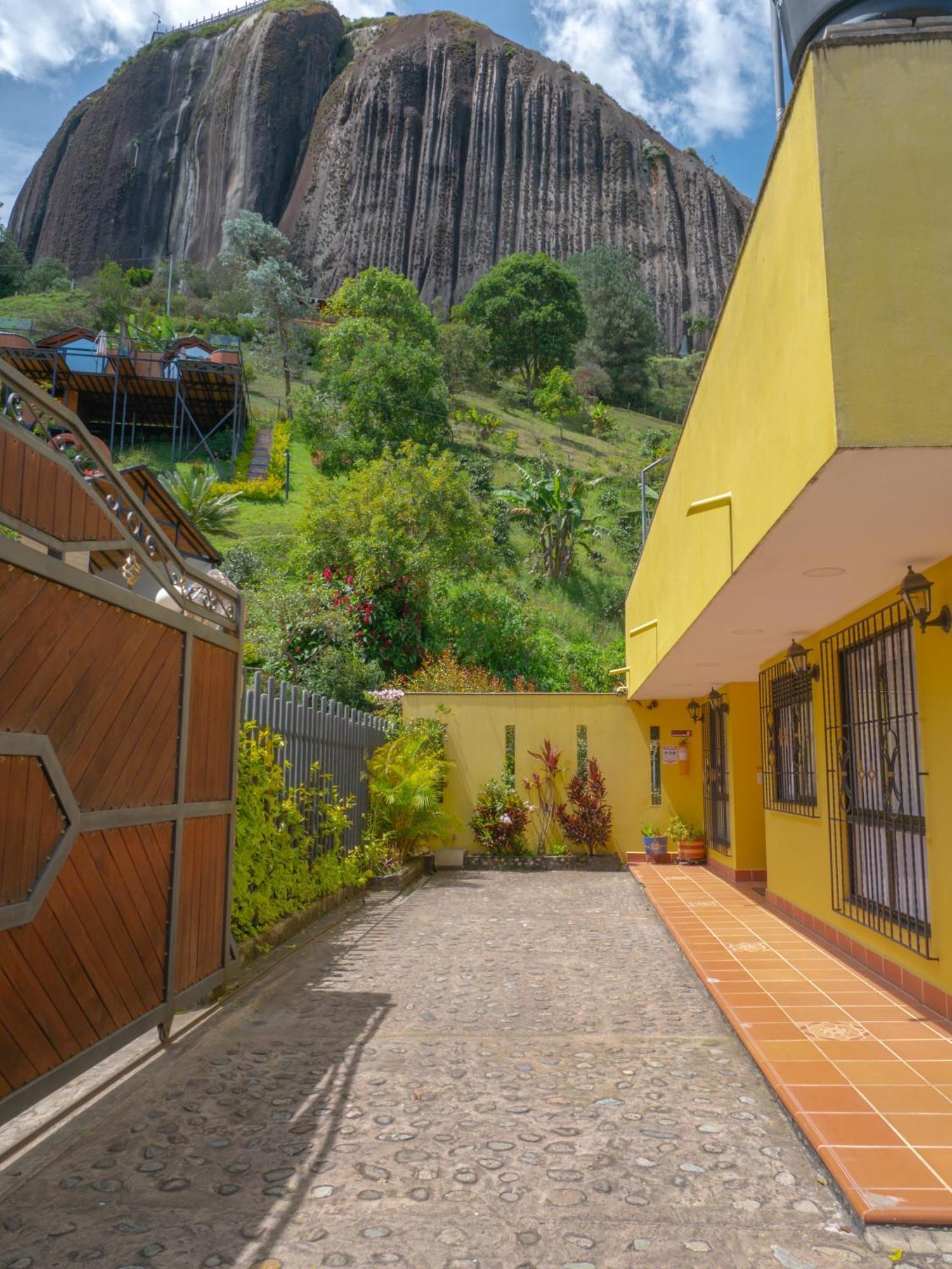 Hermosa Casa De Campo En Guatape Exterior photo